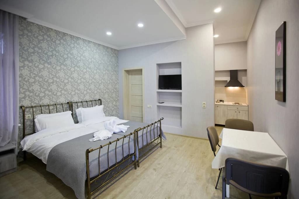 Metekhi Corner Apartments - photo 6