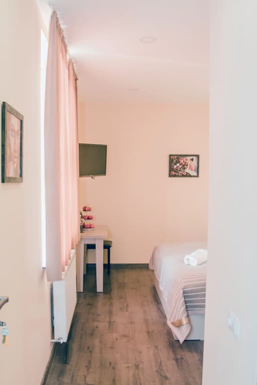 Hotel RED - photo 20