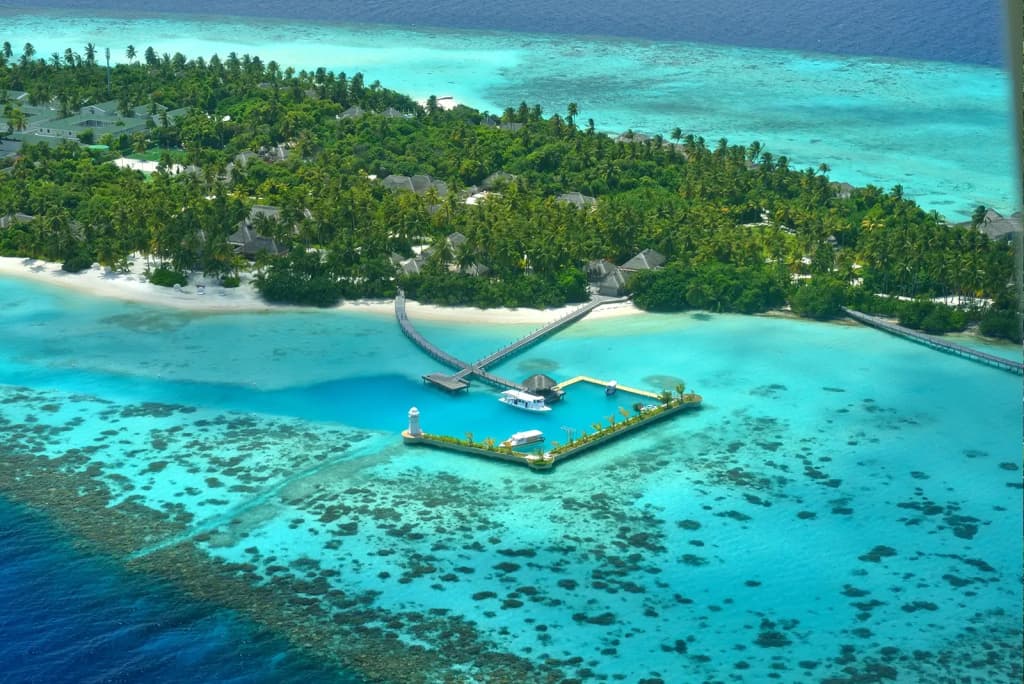Ayada Maldives Hotel - photo 2