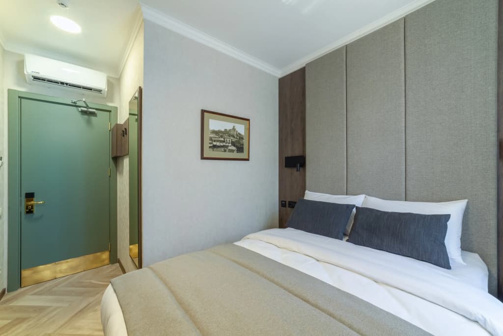 Old Wall Hotel - photo 30
