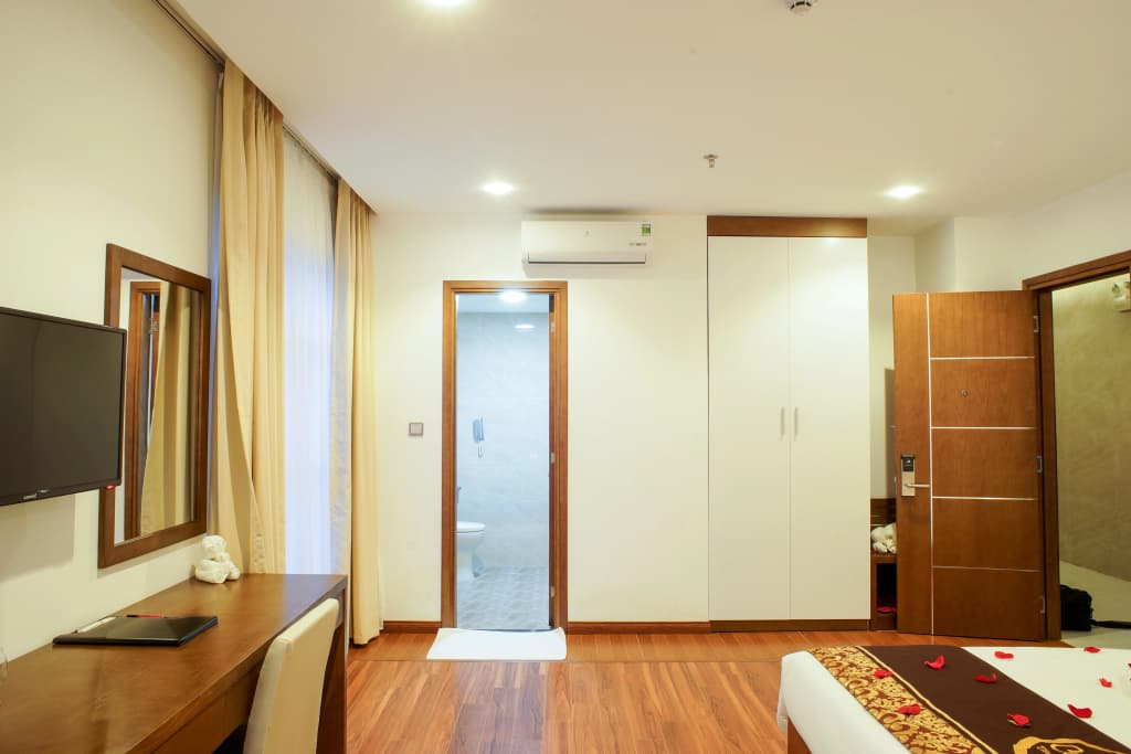 Centre Hotel - photo 6