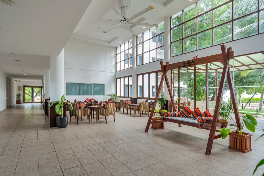 Hulhule Island Hotel - photo 15