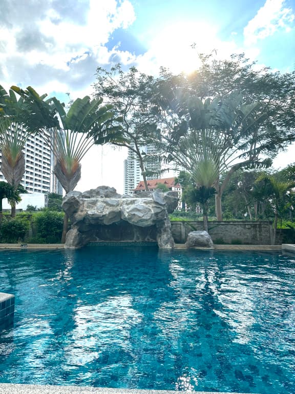 Club Royal Wongamat Apartments - photo 4