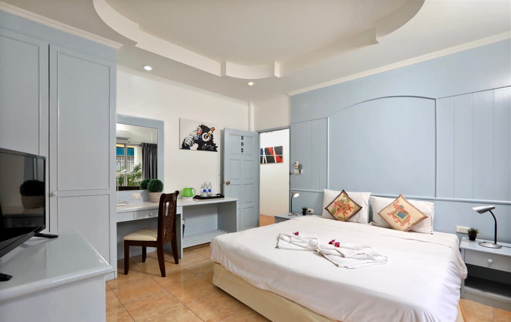 Gorgeous Boutique Room - photo 6