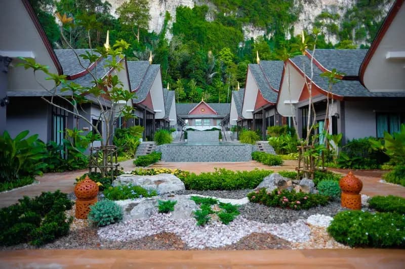 The Scene Cliff View Villas Hotel - photo 35