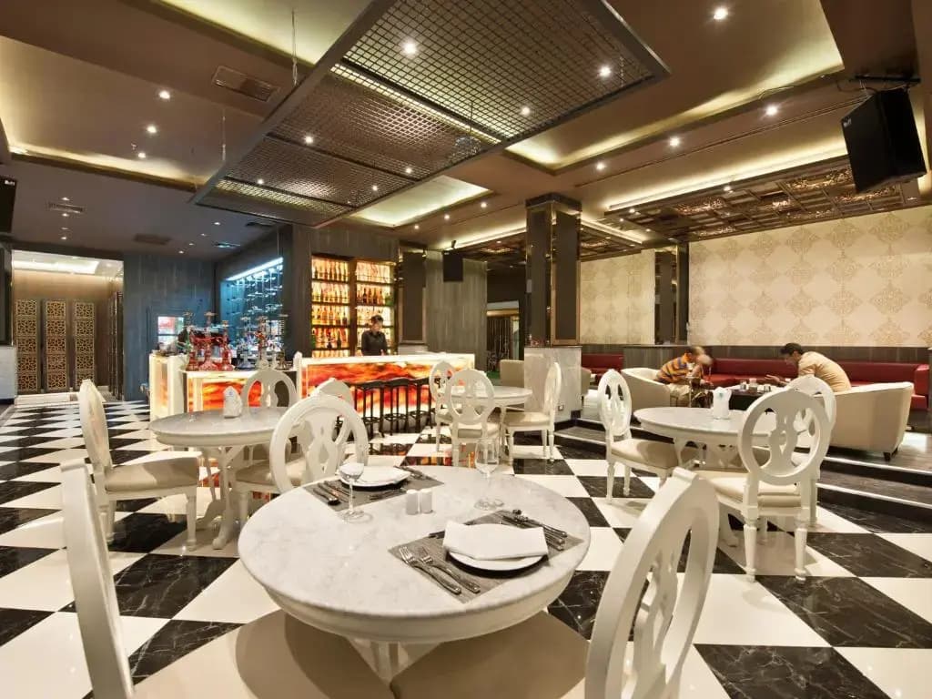 Grace Hotel Bangkok - photo 42
