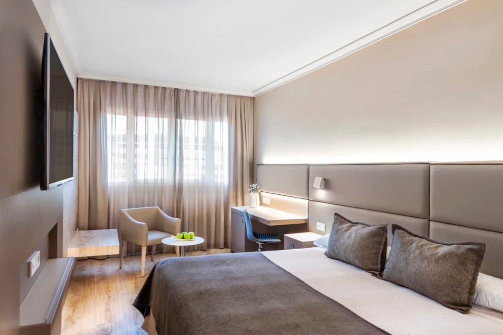 Hotel Salles Pere IV Hotel - photo 23