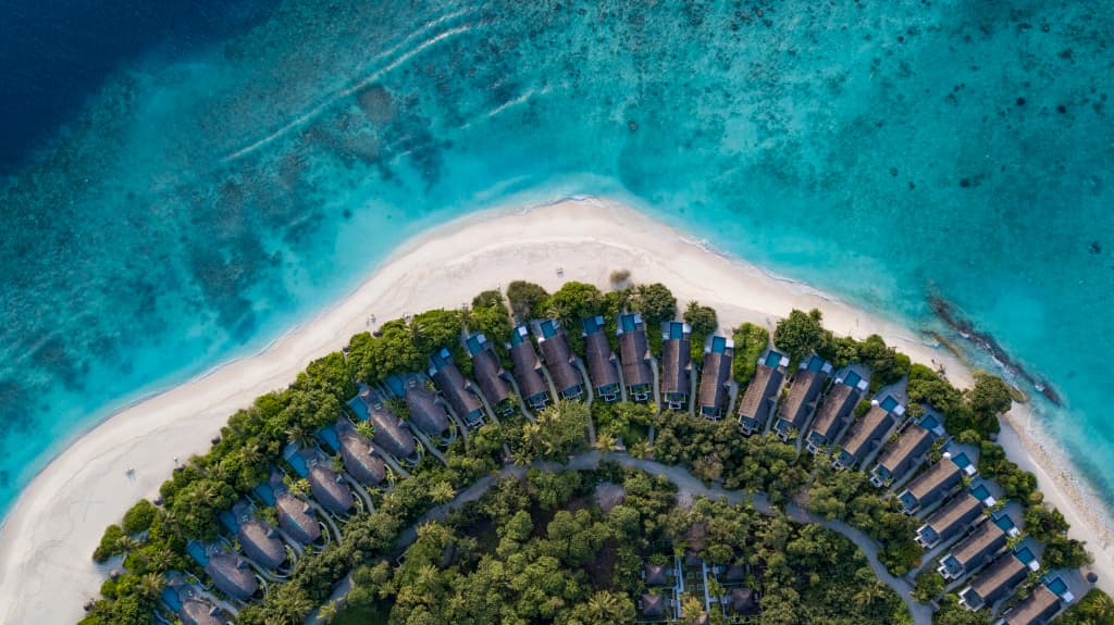 Furaveri Maldives Hotel - photo 1
