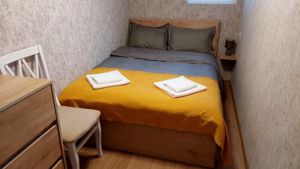 Yellow Apartments - photo 2