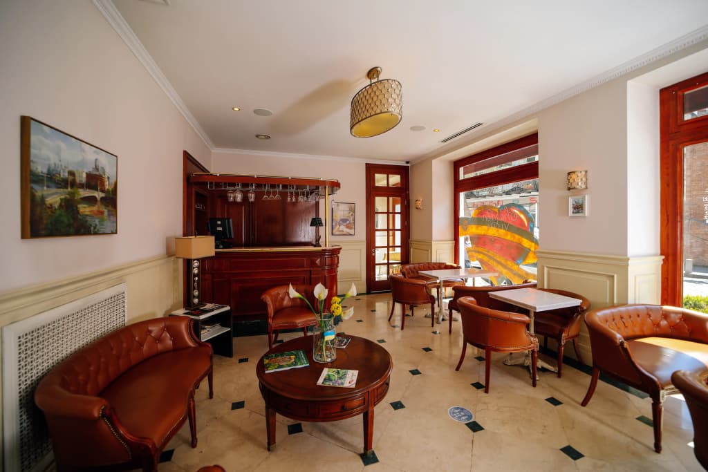 Sharden Villa Hotel - photo 2