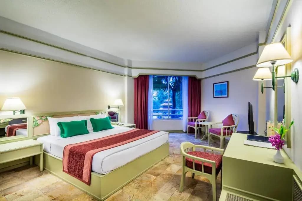 Cholchan Pattaya Beach Resort - photo 21
