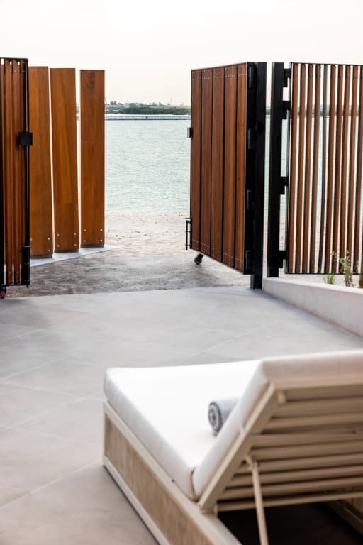 ERTH Abu Dhabi Hotel - photo 6