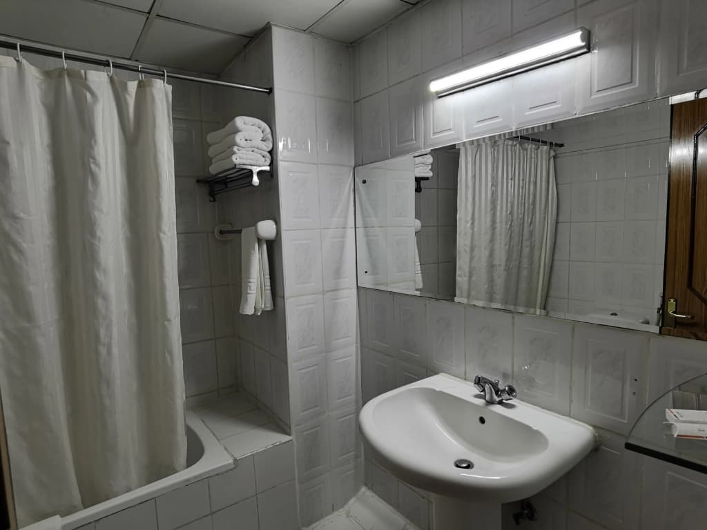 Fortune Karama Hotel - photo 21