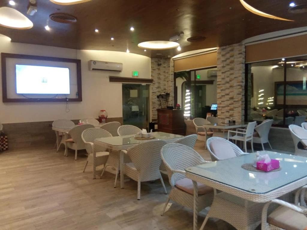 Corniche Palace Hotel - photo 17