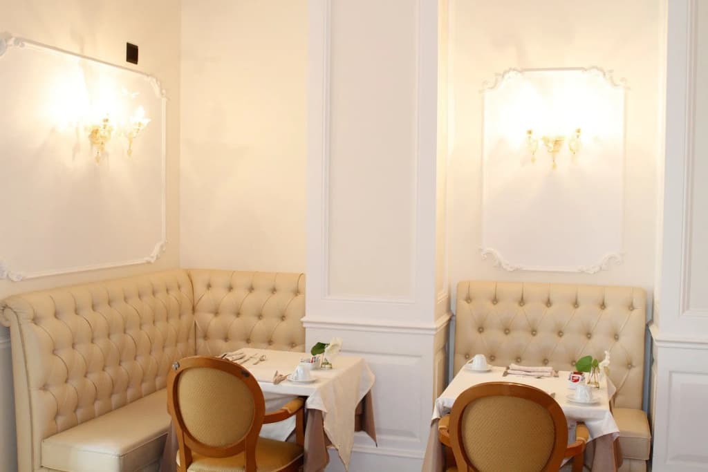 Hotel Villa Pinciana - photo 8