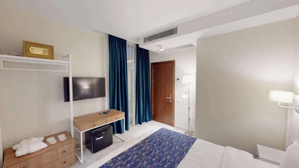 Epigraph Tbilisi Center Hotel - photo 20