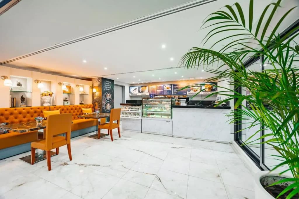Golden Sands Hotel Apartments - photo 8