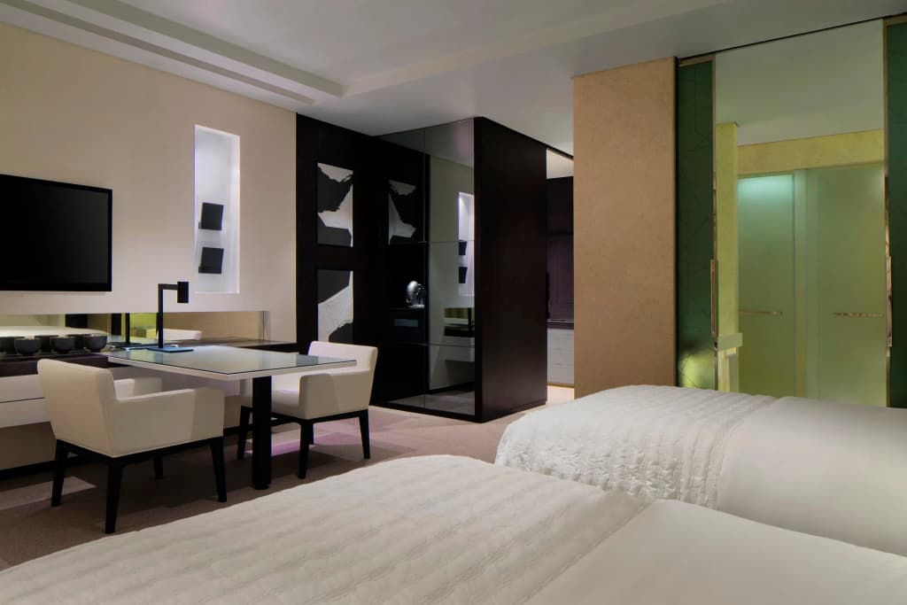 Le Meridien Dubai Hotel & Conference Centre - photo 28