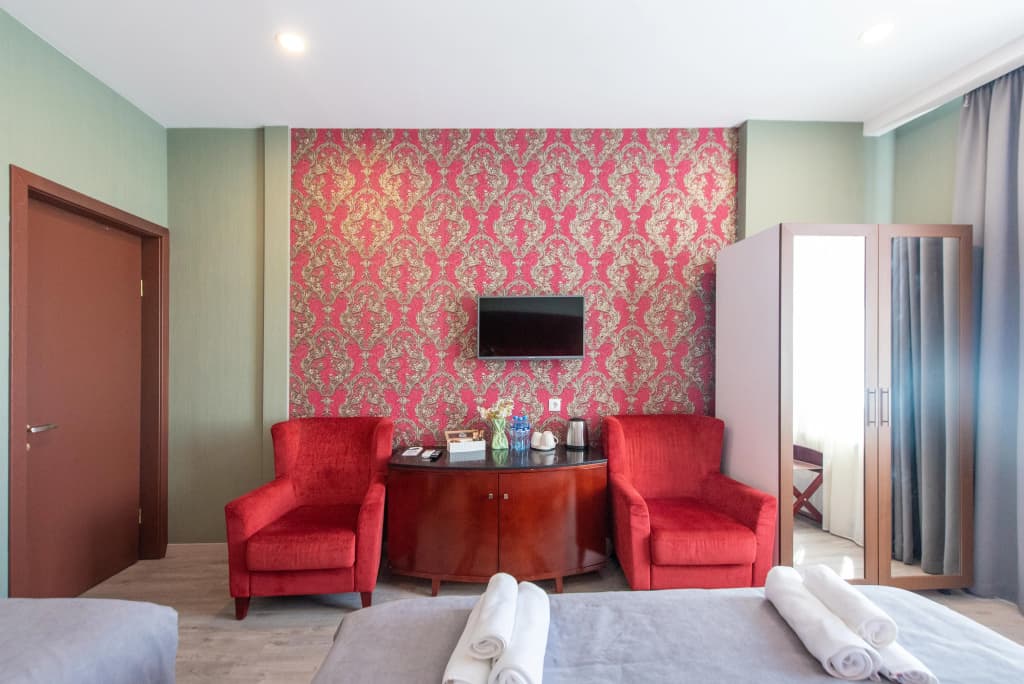 Kraveli Hotel - photo 36