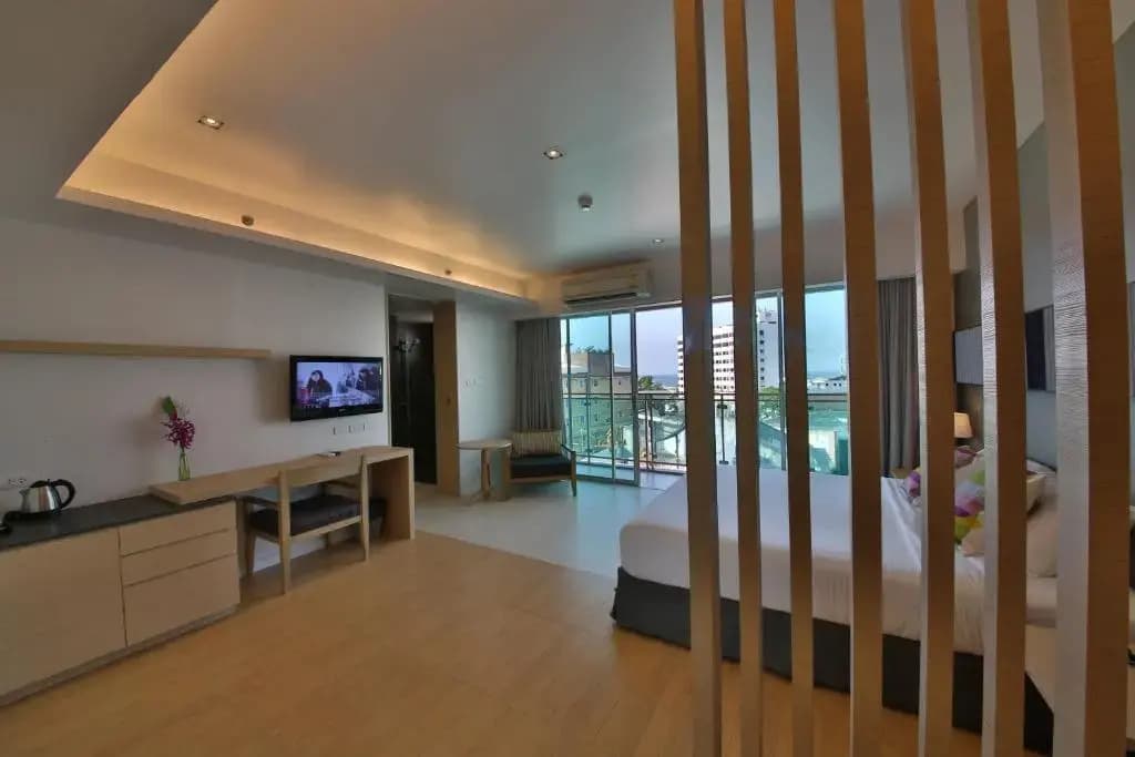 The Sun Xclusive Hotel - photo 8