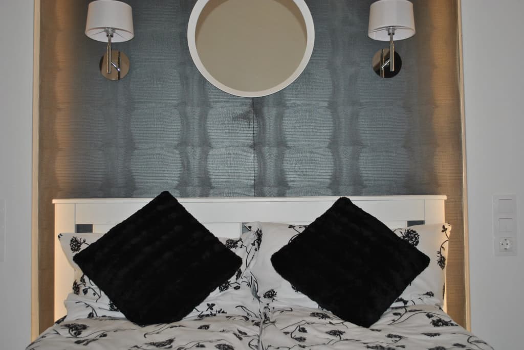 Sunset Central Apartments - photo 13
