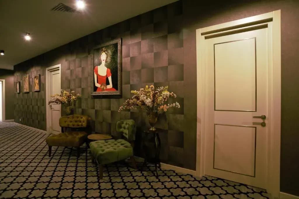 Gallery Art Hotel - photo 15