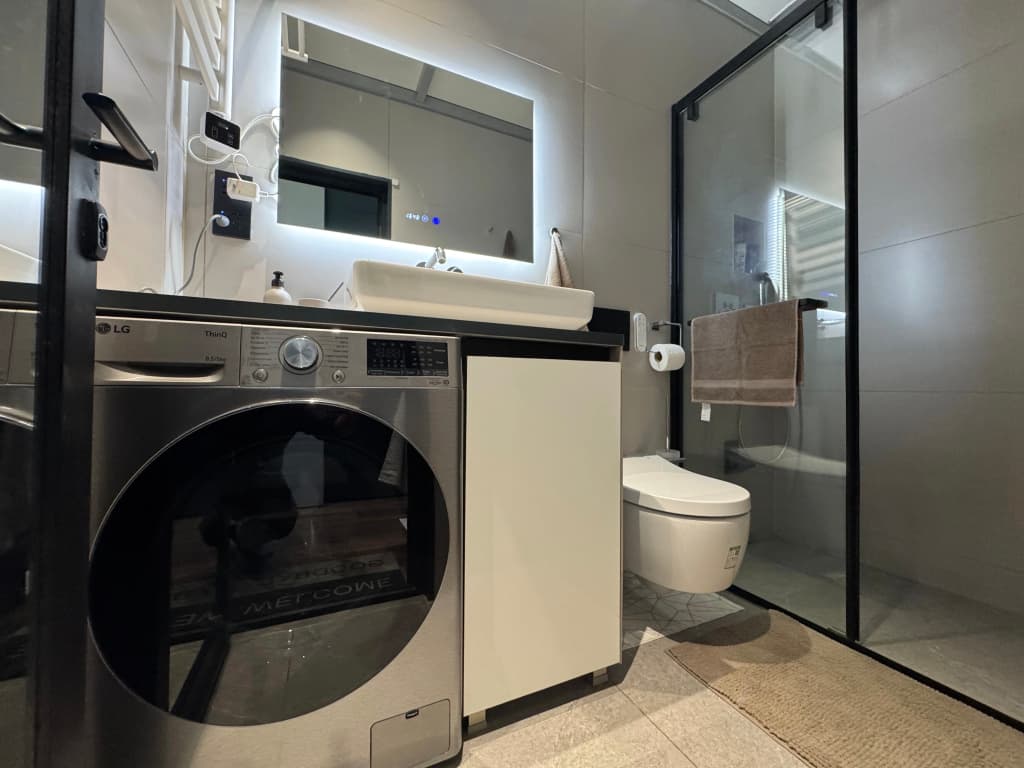 Premium Smart Studio with River View Apartments - photo 6