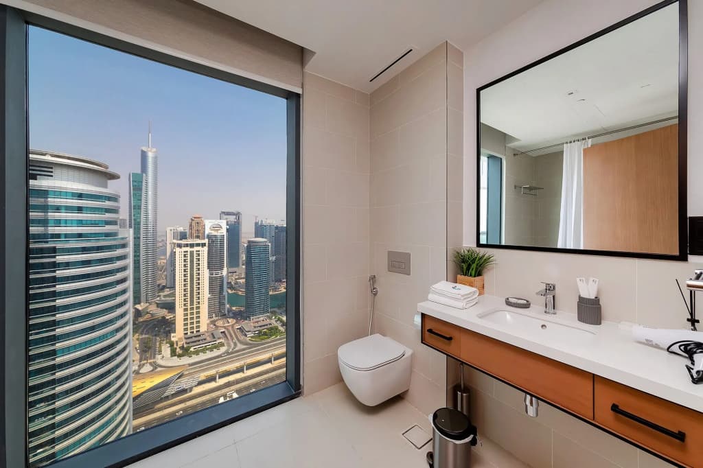 Stylish 2br with Marina Views Apartments - photo 15
