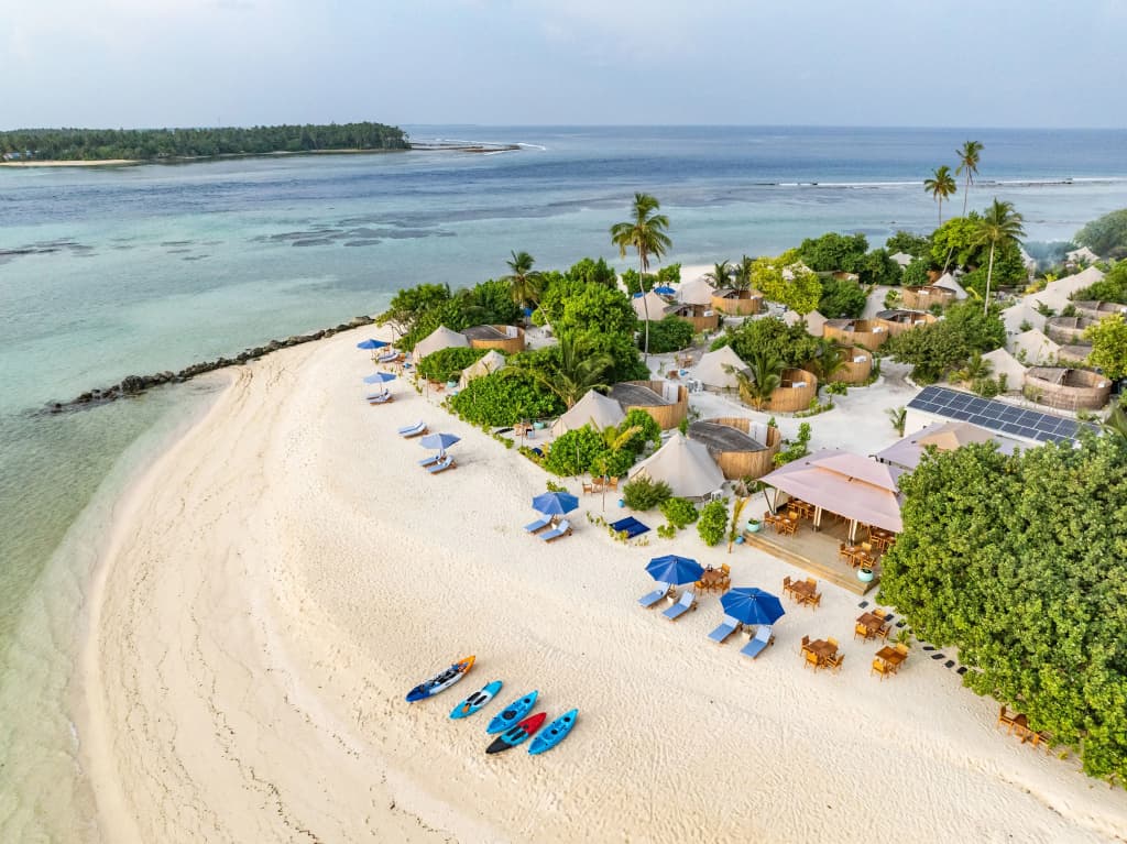 The Maverick Surf and Dive Resort - photo 1