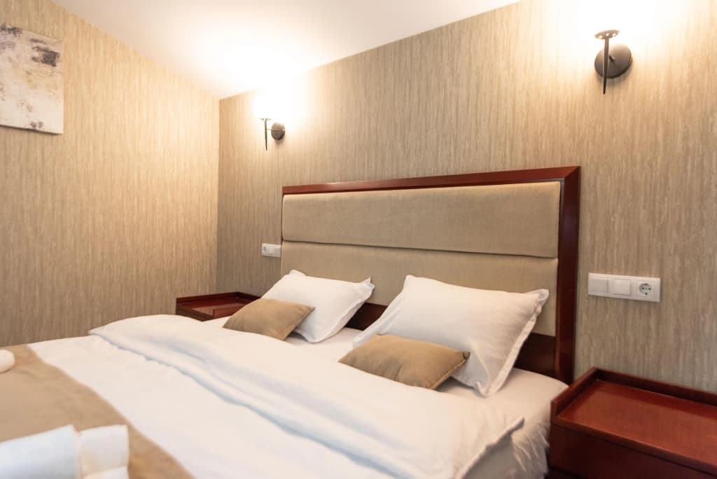 Kraveli Hotel - photo 43