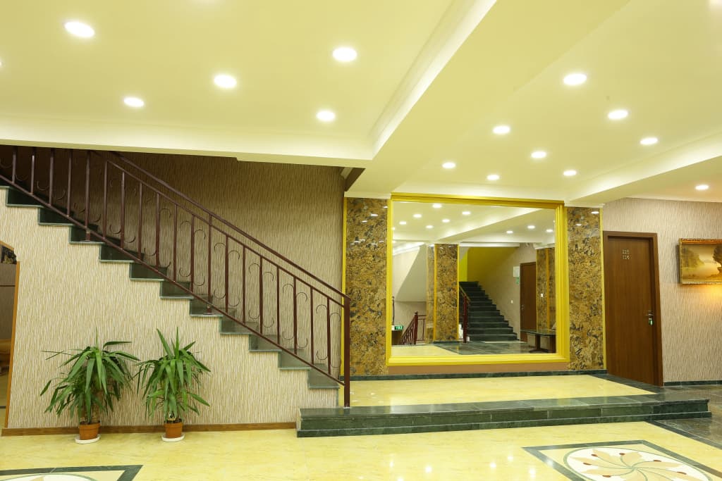 DKD-Bridge Hotel - photo 9