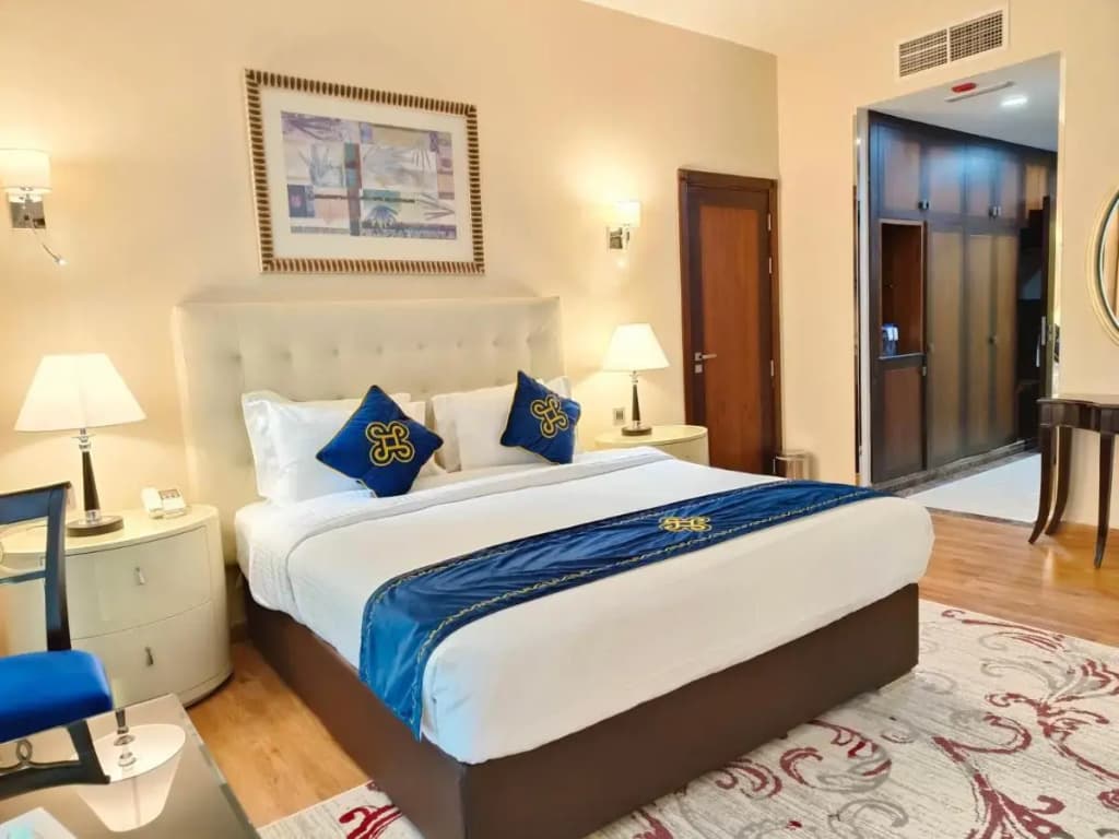 Seven Seas Hotel - photo 8
