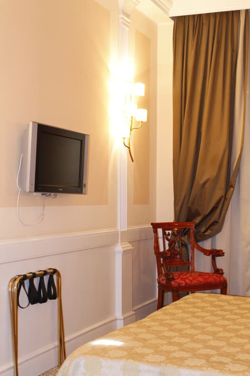 Boutique Hotel Trevi - photo 12