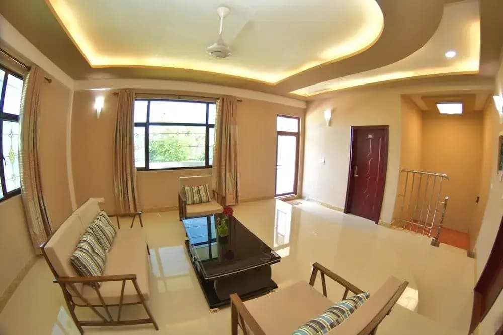 Calyx Grand Fuvahmulah Guest house - photo 3