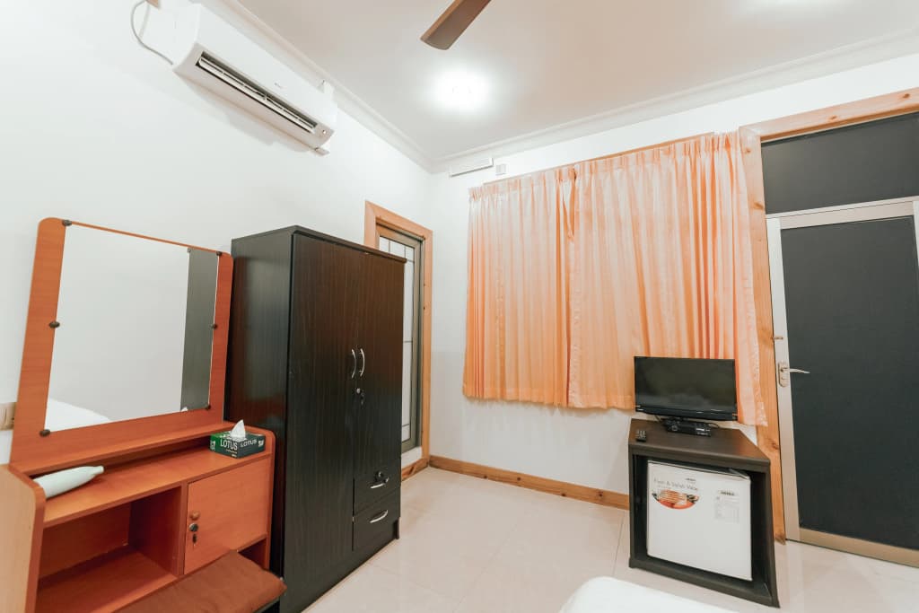 Holiday Mathiveri Inn Guest House - photo 11