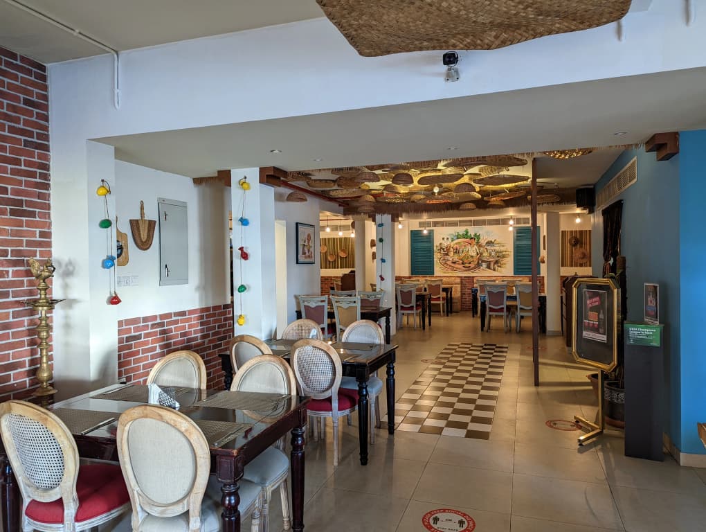 Fortune Karama Hotel - photo 20