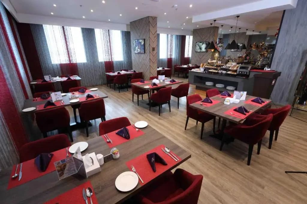 Fortis Hotel - photo 10