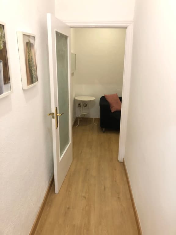 Apkeys Sarria Apartments - photo 16