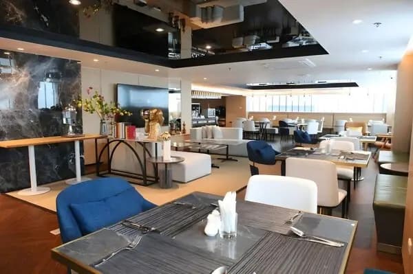Ramada Sukhumvit Soi Eleven (Ramada Graand Swiss Sukhumvit 11) - photo 2
