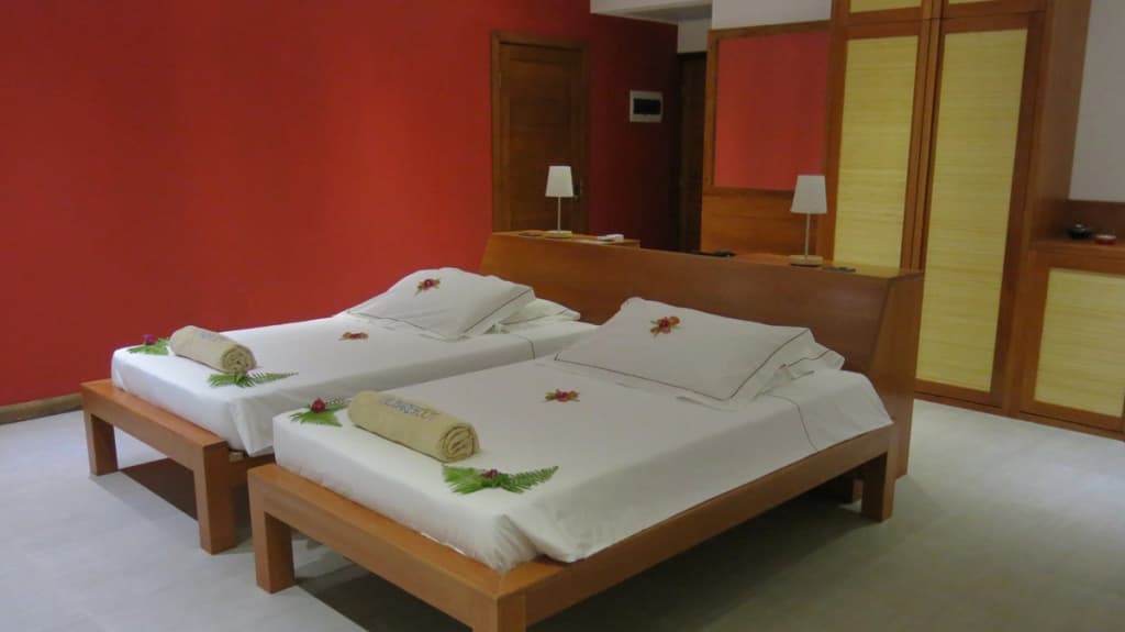 The Barefoot Eco Hotel - photo 3