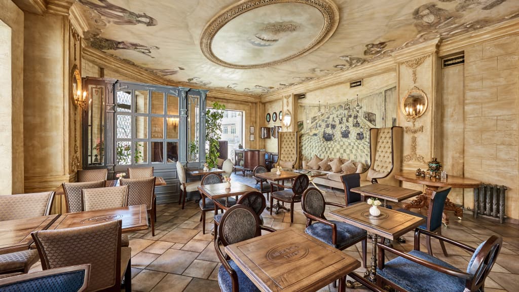 Pushkin Hotel - photo 2