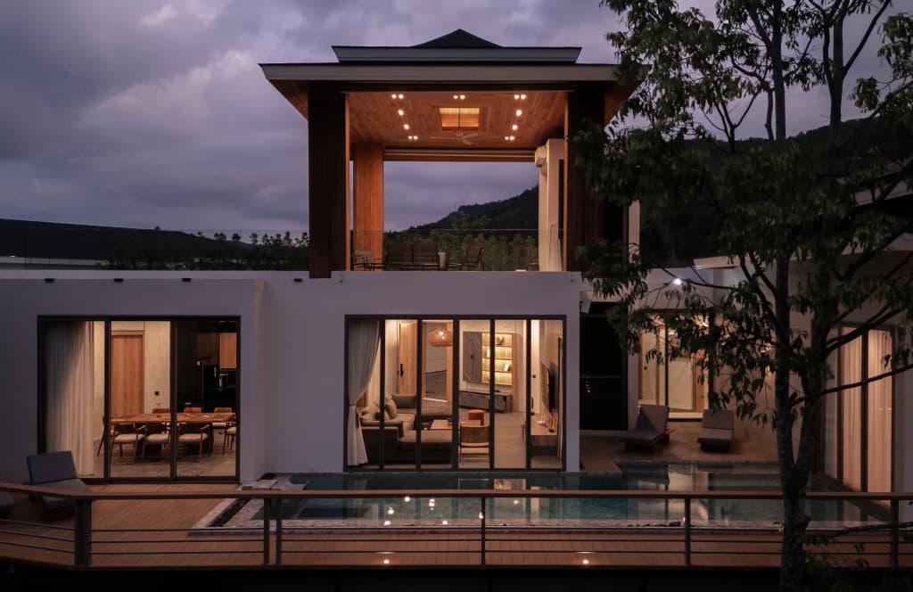 Lakefront 5BR Luxury Elevator Pool Cinema Villa - photo 1