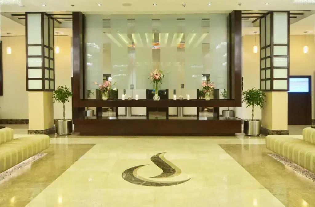 City Seasons Muscat Hotel - photo 11