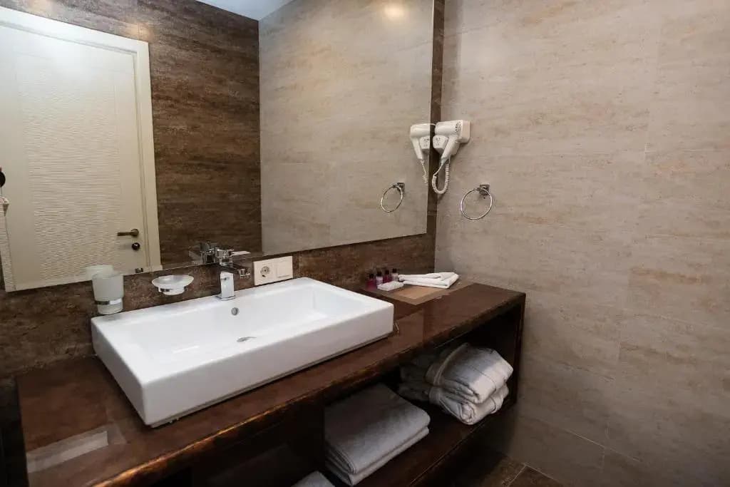 Gallery Art Hotel - photo 21