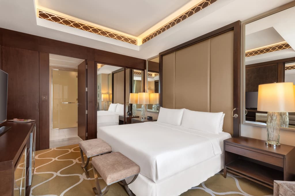 Hilton Dubai Al Habtoor City - photo 16
