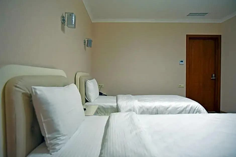 Sama Grand Hotel - photo 8