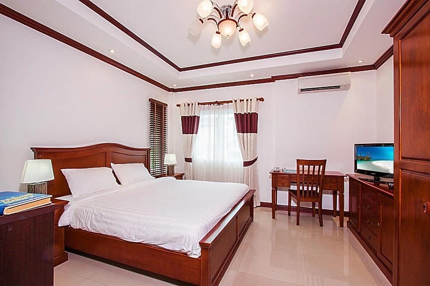 L-House Villa - photo 15