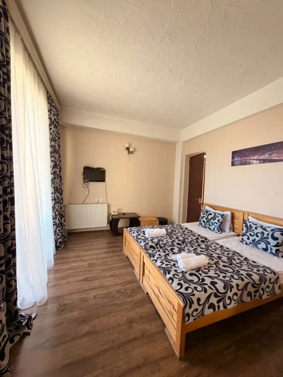 Qeroli old town Hotel - photo 6