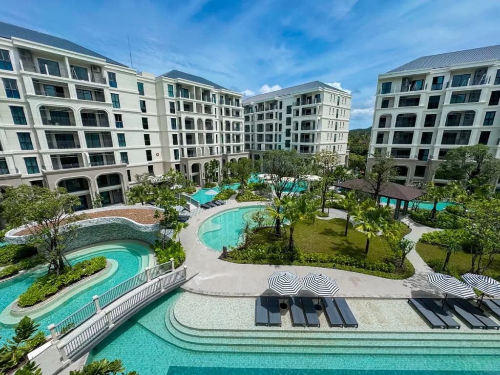 Modern 1Bdr with Pool View the Title Legendary Flat - photo 3
