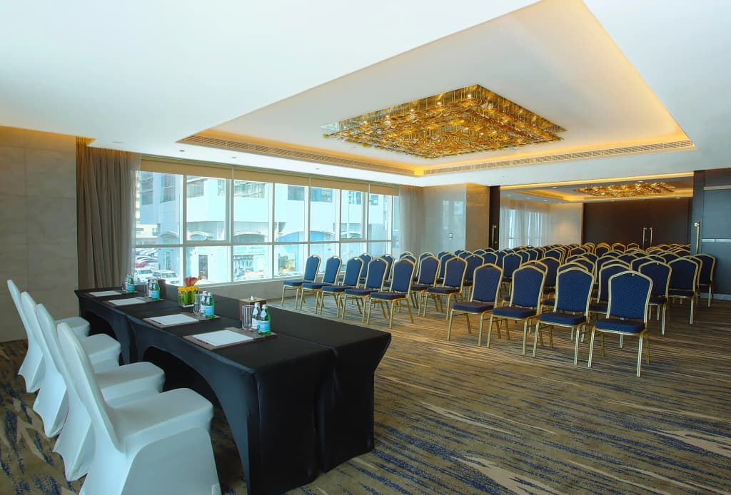 Jannah Burj Al Sarab Hotel - photo 34